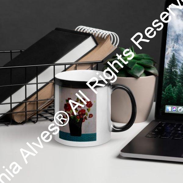 Red Flowers in Vase  (Mug)